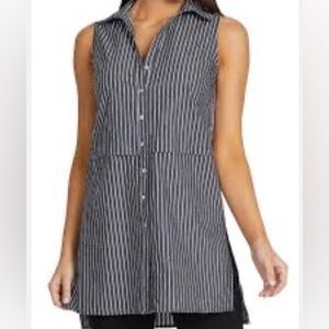 ELLEN TRACY collared tunic top. Black and white pinstripe.